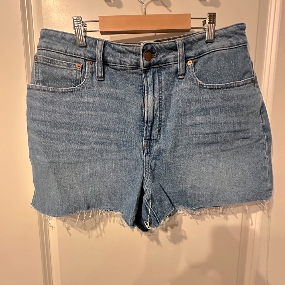 Madewell Curvy Perfect Denim Shorts - Size 30 - Great Condition!
